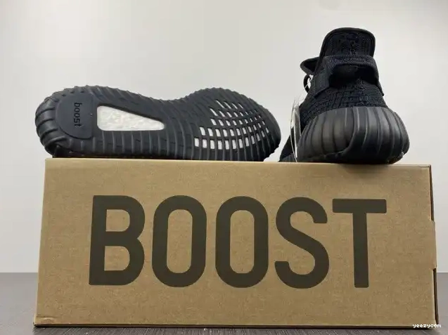 Adidas V2 HQ4540 Yeezy Boost 350 Onyx 0706